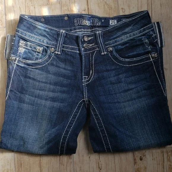 Miss Me Capris - Picture 5 of 6